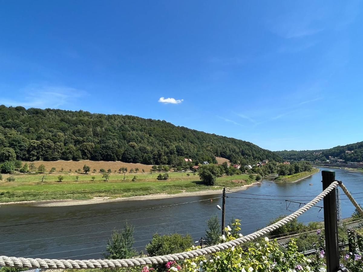 Saechsische-Schweiz-Ferienhaus-Wohnung-1-Mit-Elbblick-Sauna-Und-Kamin Königstein an der Elbe Zewnętrze zdjęcie
